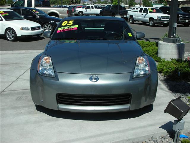 Nissan 350Z 2005 photo 2