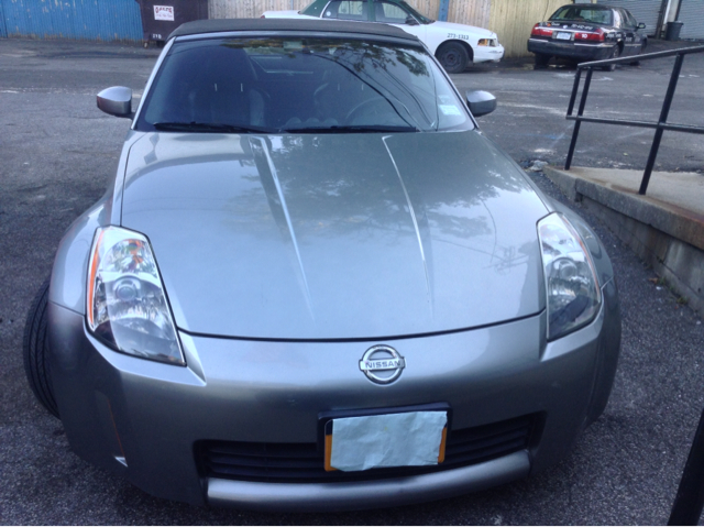 Nissan 350Z 2005 photo 2