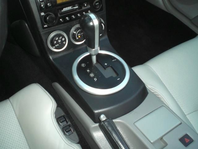 Nissan 350Z 5dr 7-pass Van V6 LE FWD Convertible