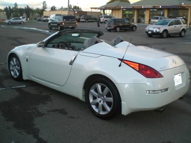 Nissan 350Z 2005 photo 12