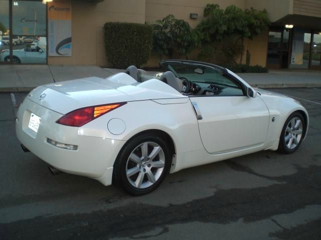 Nissan 350Z 2005 photo 18
