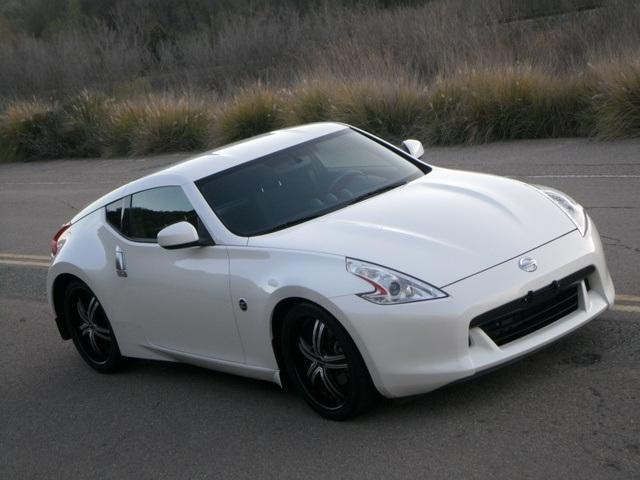 Nissan 370Z 2009 photo 2