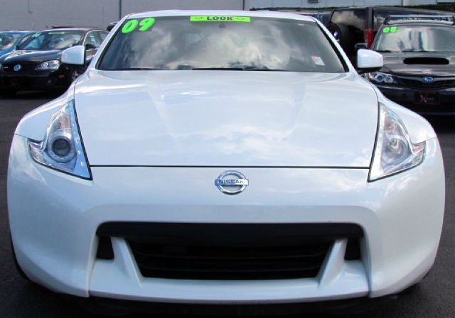 Nissan 370Z 2009 photo 1