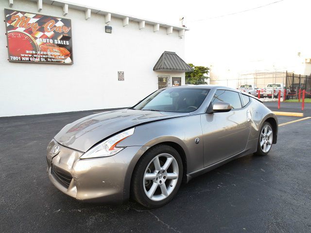 Nissan 370Z 2009 photo 4
