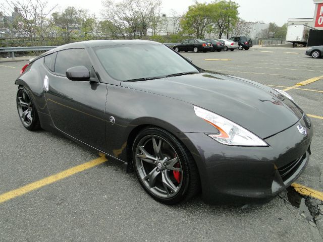 Nissan 370Z 2010 photo 10