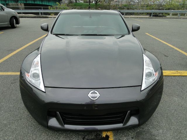 Nissan 370Z 2010 photo 12