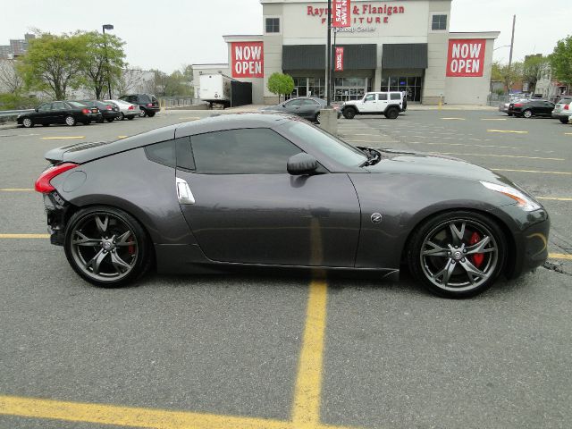 Nissan 370Z 2010 photo 13