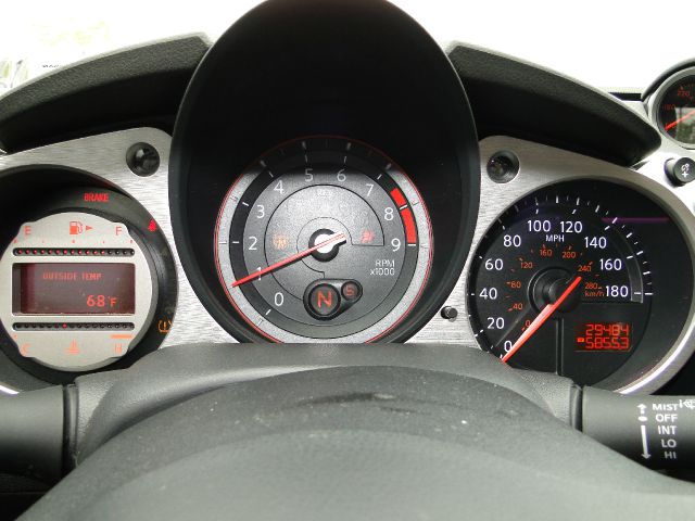 Nissan 370Z 2010 photo 36