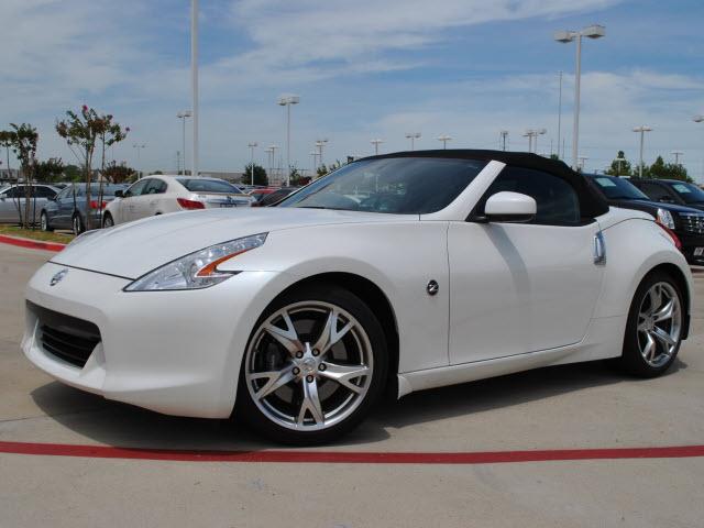 Nissan 370Z Marlin Convertible