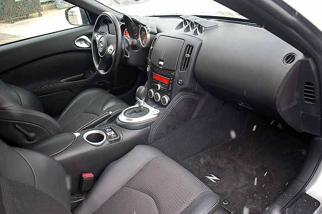 Nissan 370Z GT Premium Convertible