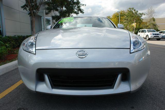 Nissan 370Z 2010 photo 4