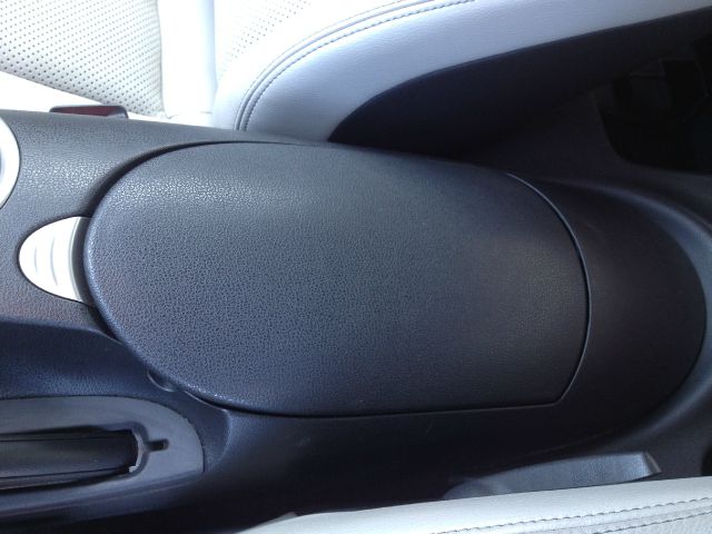 Nissan 370Z 2010 photo 16