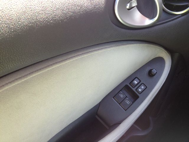 Nissan 370Z 2010 photo 3