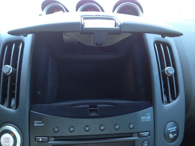 Nissan 370Z 2010 photo 32