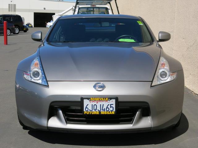 Nissan 370Z 2010 photo 3