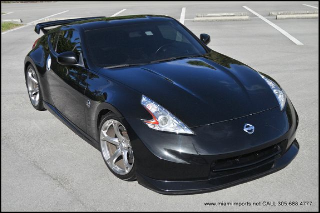 Nissan 370Z IS 3 Coupe