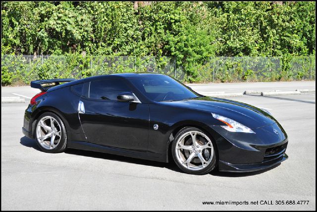 Nissan 370Z 2010 photo 1