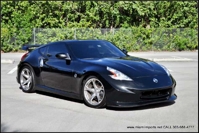 Nissan 370Z 2010 photo 2