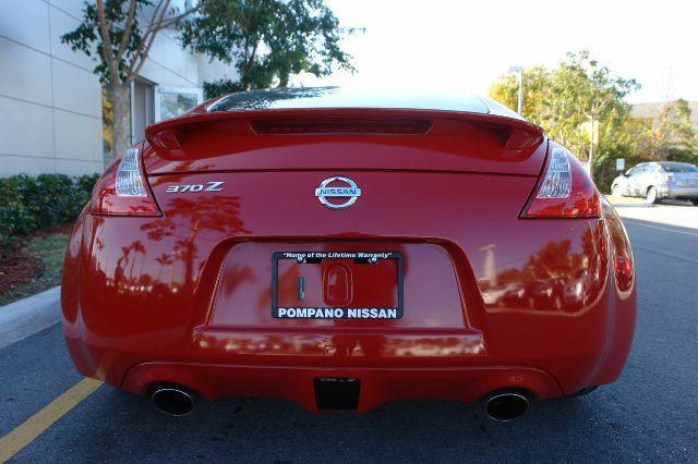 Nissan 370Z 2010 photo 5