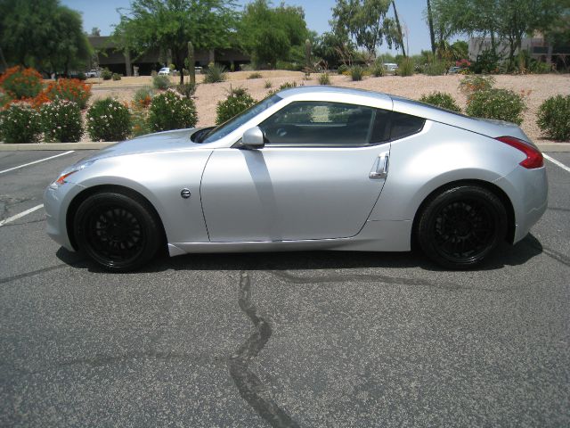 Nissan 370Z 2011 photo 3