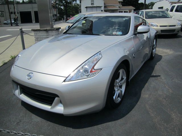 Nissan 370Z 2011 photo 3
