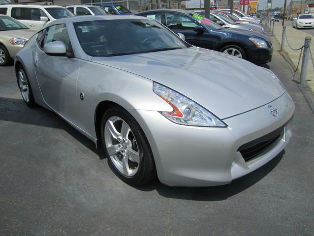 Nissan 370Z 2011 photo 4