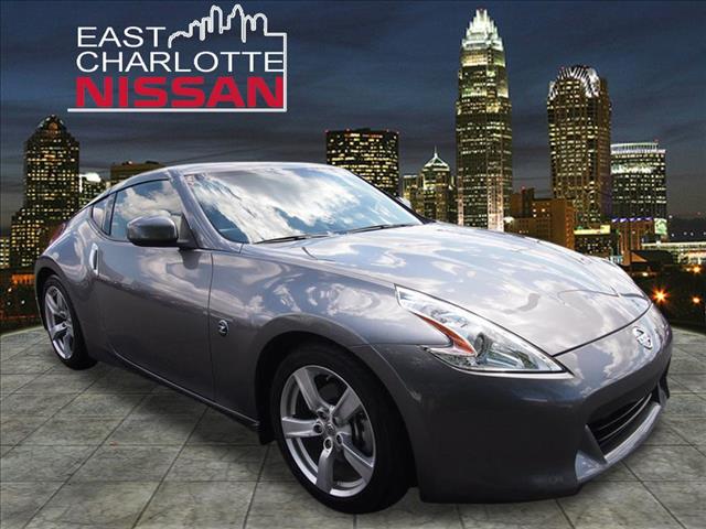 Nissan 370Z 2012 photo 1