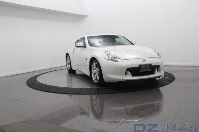 Nissan 370Z 2012 photo 2