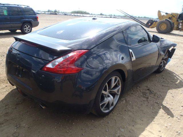 Nissan 370Z 2013 photo 2