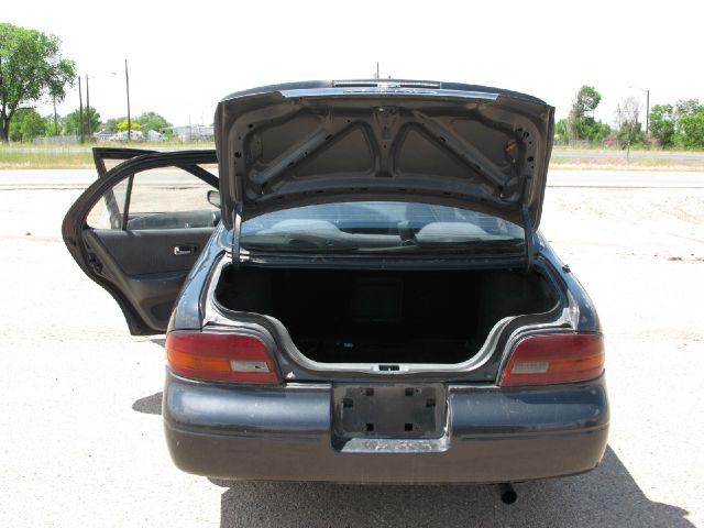 Nissan Altima 1993 photo 10