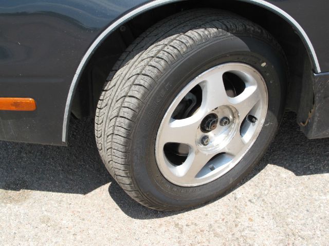 Nissan Altima 1993 photo 13