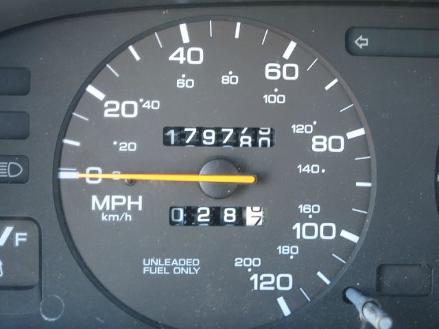 Nissan Altima 1993 photo 17