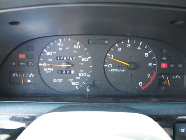 Nissan Altima 1993 photo 4