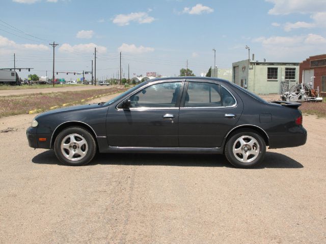 Nissan Altima 1993 photo 7
