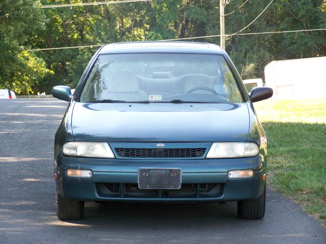 Nissan Altima 1993 photo 3