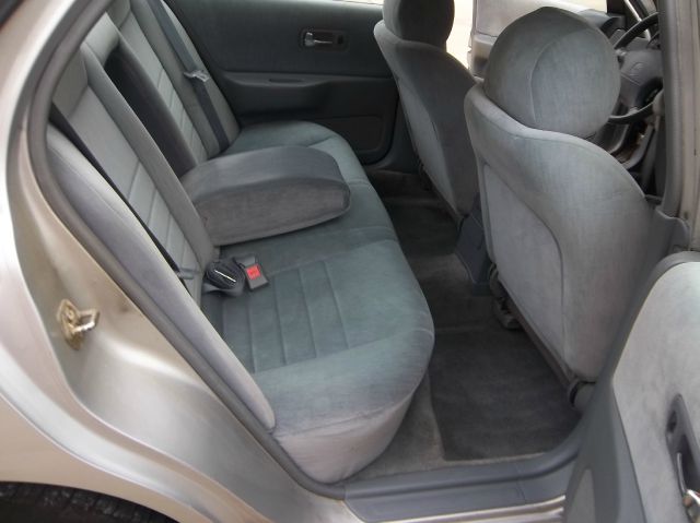 Nissan Altima 1994 photo 3