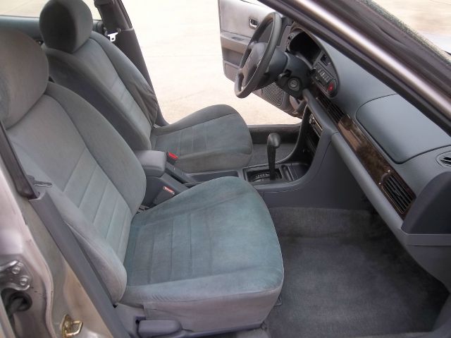 Nissan Altima 1994 photo 7