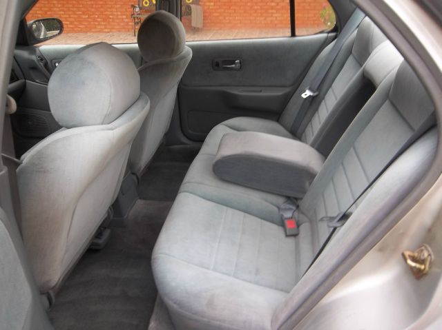 Nissan Altima 1994 photo 8
