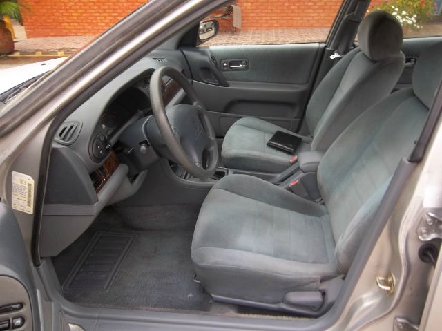 Nissan Altima 1994 photo 9