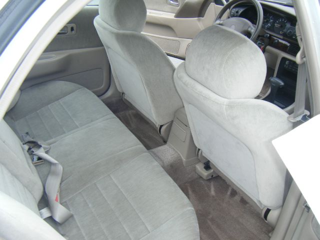 Nissan Altima 1994 photo 11