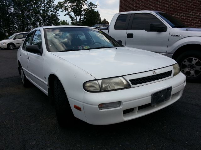 Nissan Altima 1994 photo 3
