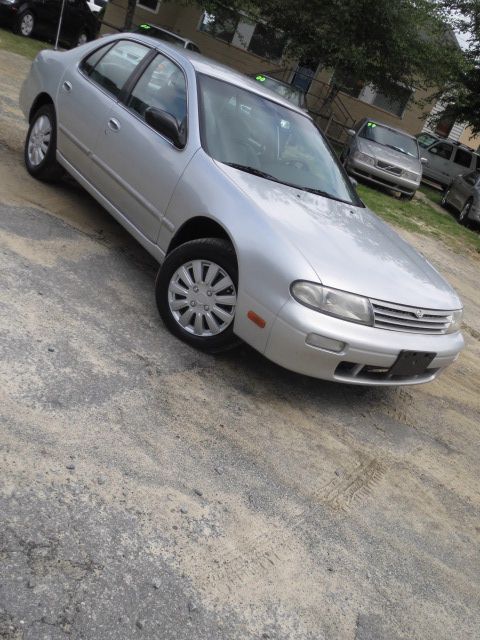 Nissan Altima 1995 photo 12