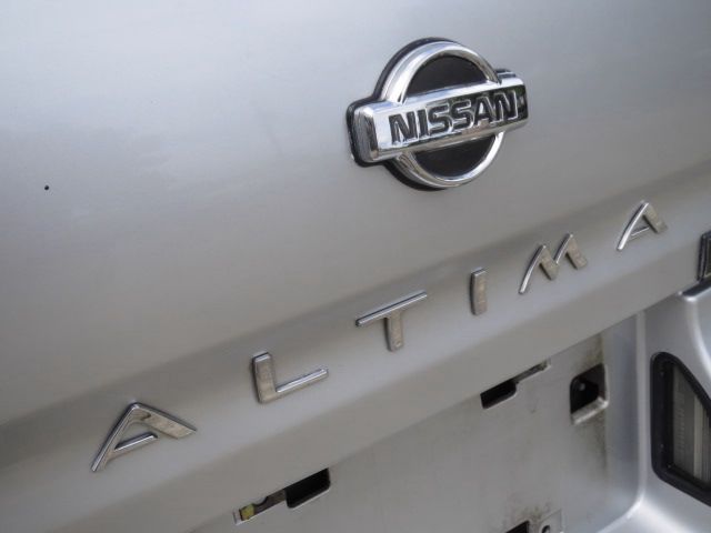 Nissan Altima 1995 photo 24