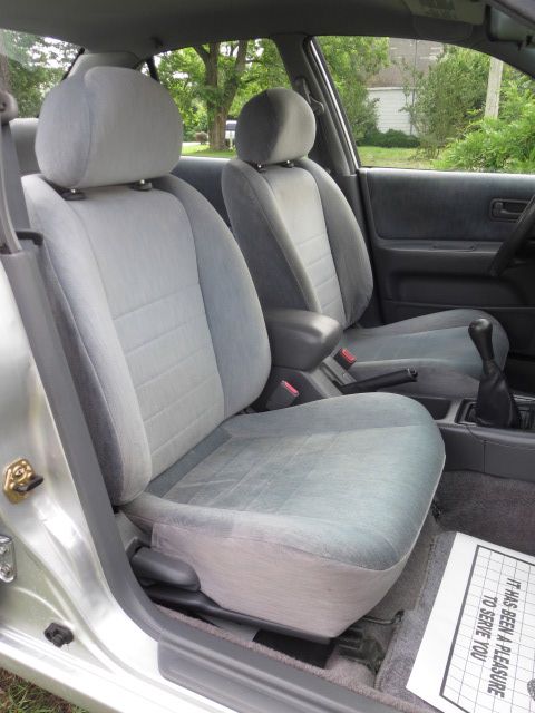 Nissan Altima 1995 photo 36