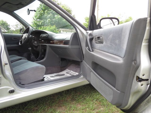 Nissan Altima 1995 photo 39