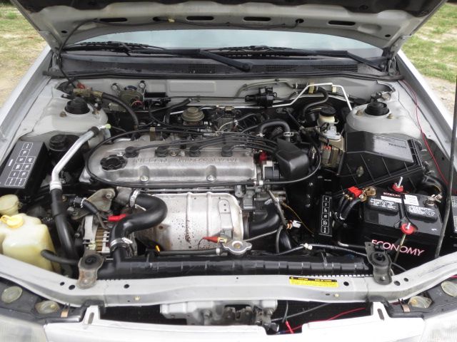 Nissan Altima 1995 photo 4