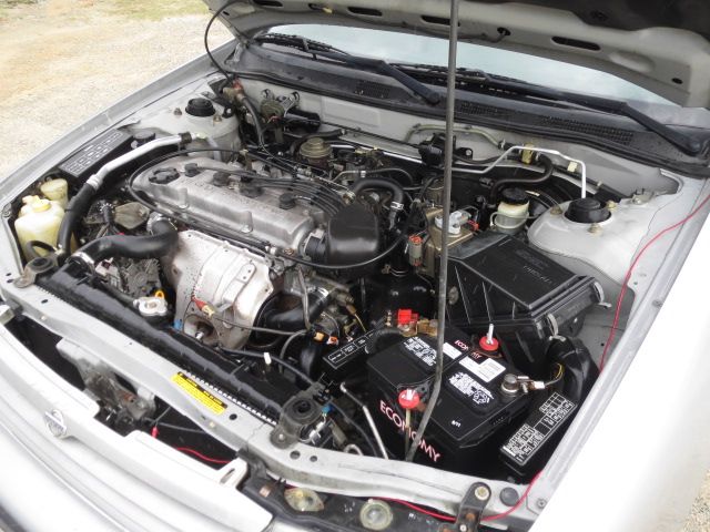 Nissan Altima 1995 photo 49