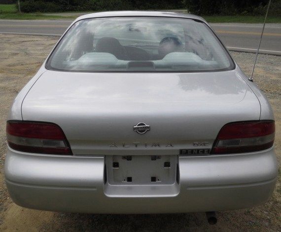 Nissan Altima 1995 photo 56