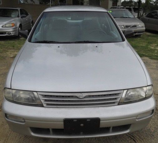 Nissan Altima 1995 photo 57