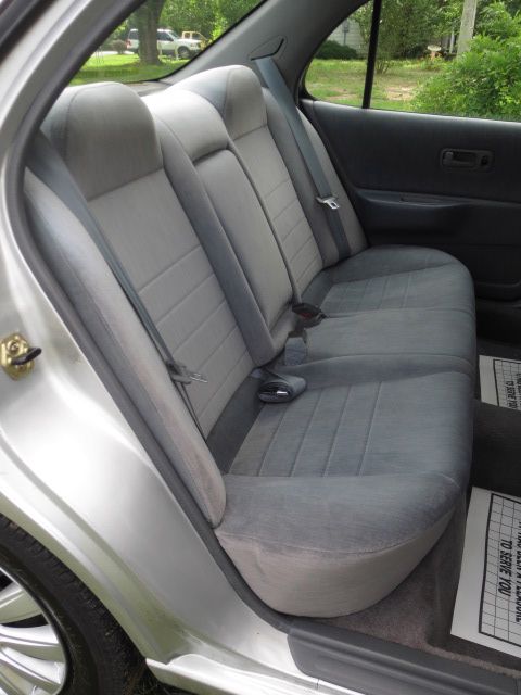 Nissan Altima 1995 photo 64